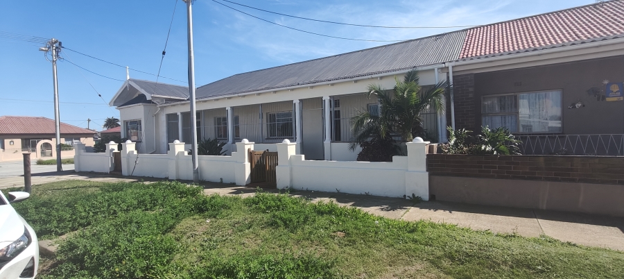 6 Bedroom Property for Sale in Sydenham Eastern Cape